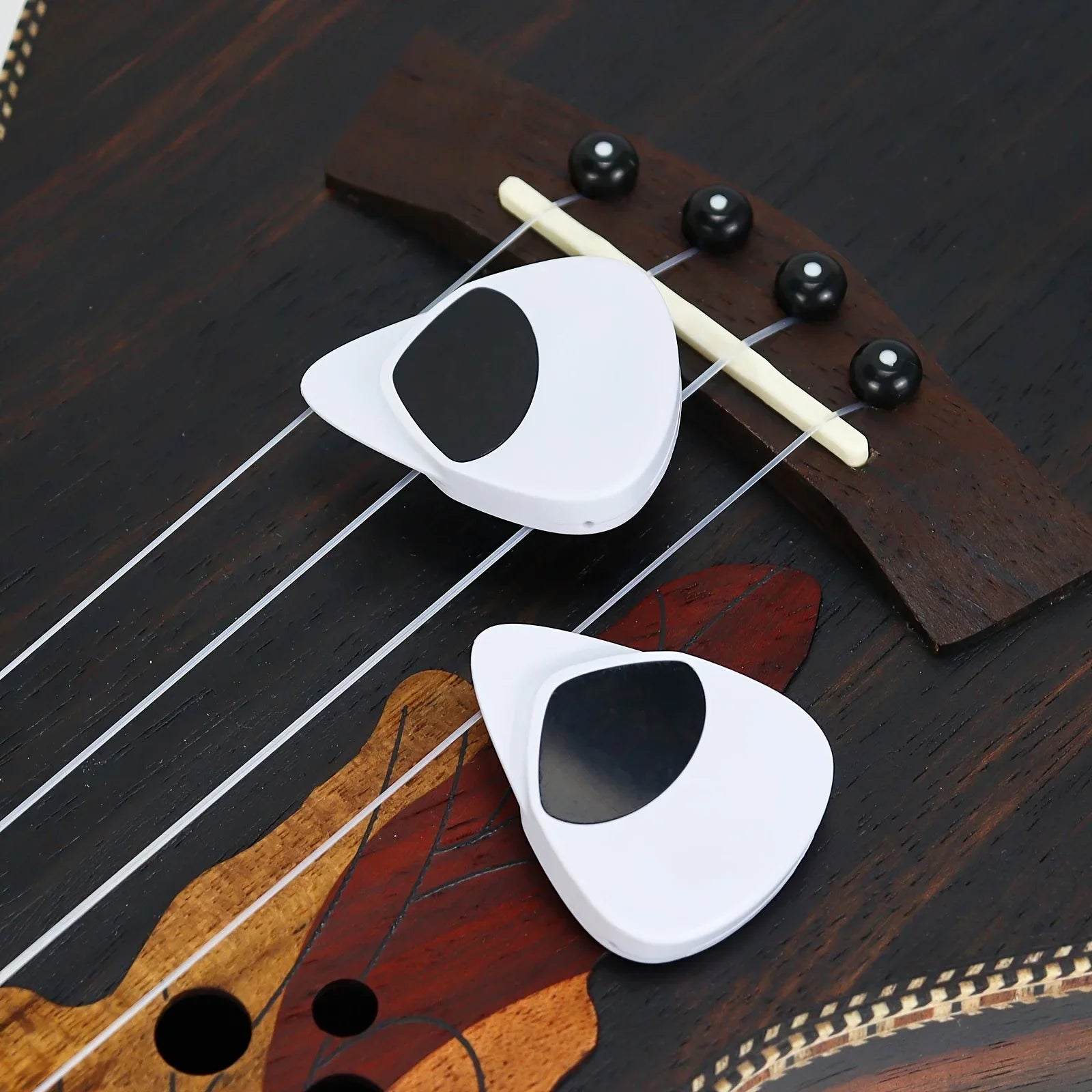2-In-1 Guitar Pick & Tuner - Portable Multi-Purpose - Your Guitar Buddy